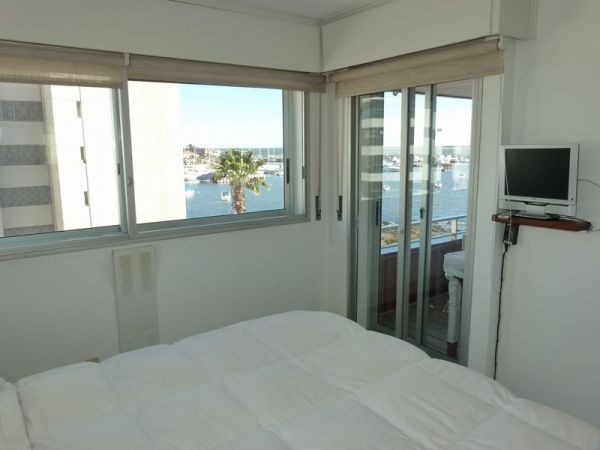 Departamento en venta y alquiler frente al puerto Punta del Este